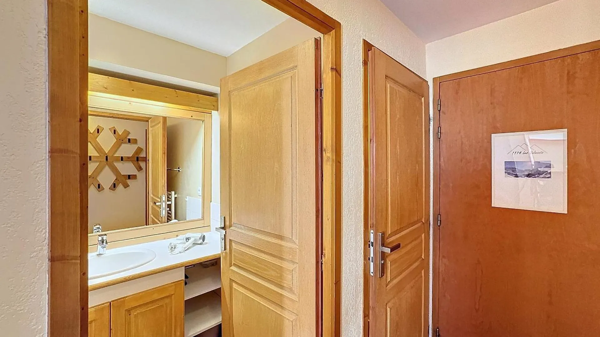 Appartement 3 Pieces, 40M², Balcon Sud, Skis Aux Pieds, 6 Pers. Confort Alpine Inoubliable - Fr-1-178-382 Les Bruyeres 0*,